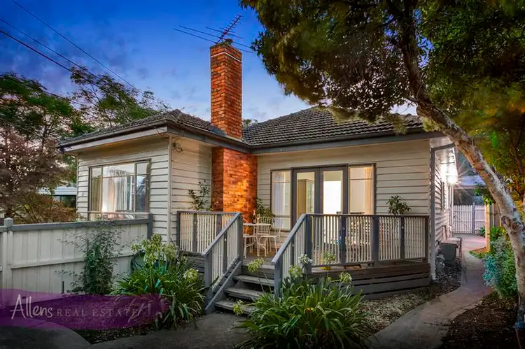 1/12 Cootamundra Crescent, Blackburn VIC 3130