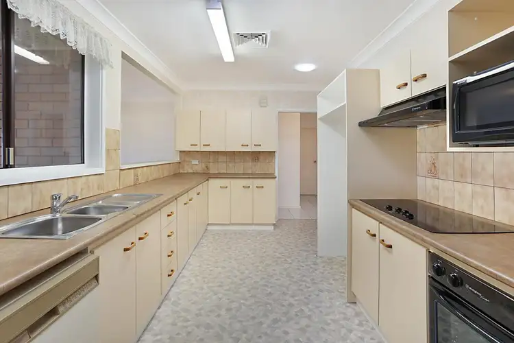 Fourth view of Homely house listing, 6 Dudley Close, Metford NSW 2323