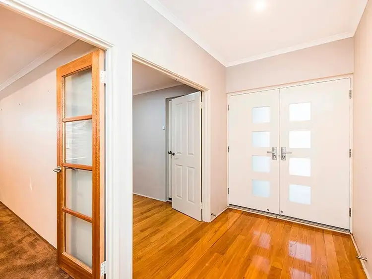 Second view of Homely house listing, 7 Drosera Turn, Halls Head WA 6210
