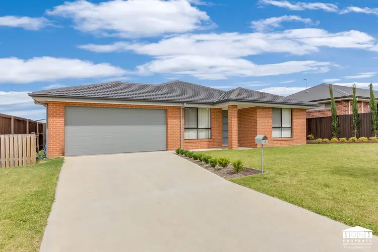 4 Holland Circuit, Gillieston Heights NSW 2321