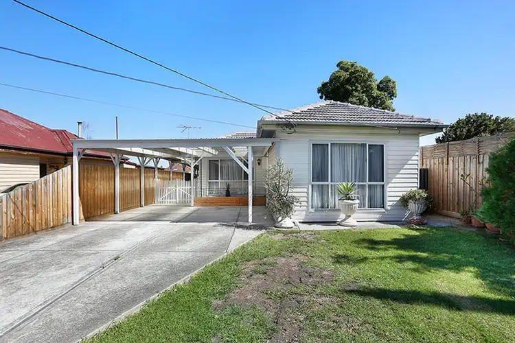 9 Lorenz Street, Sunshine VIC 3020