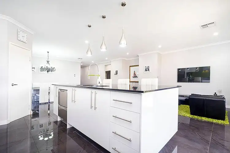 Sixth view of Homely house listing, 15 Hestercombe Way, Landsdale WA 6065