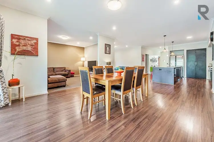 Third view of Homely house listing, 27 Cheltenham Close, Craigieburn VIC 3064