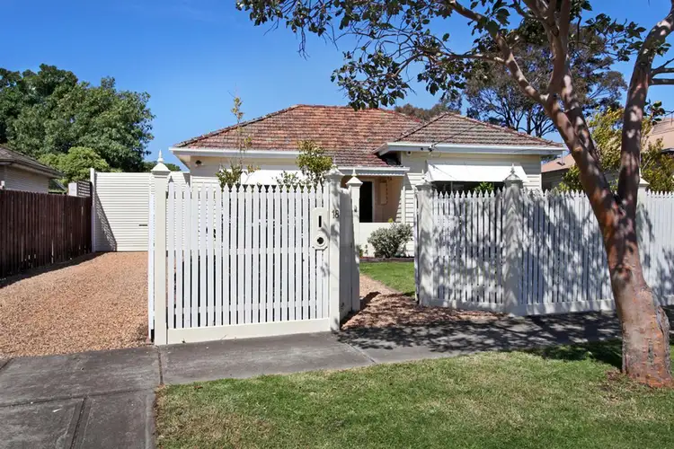 18 Alice Street, Sunshine VIC 3020