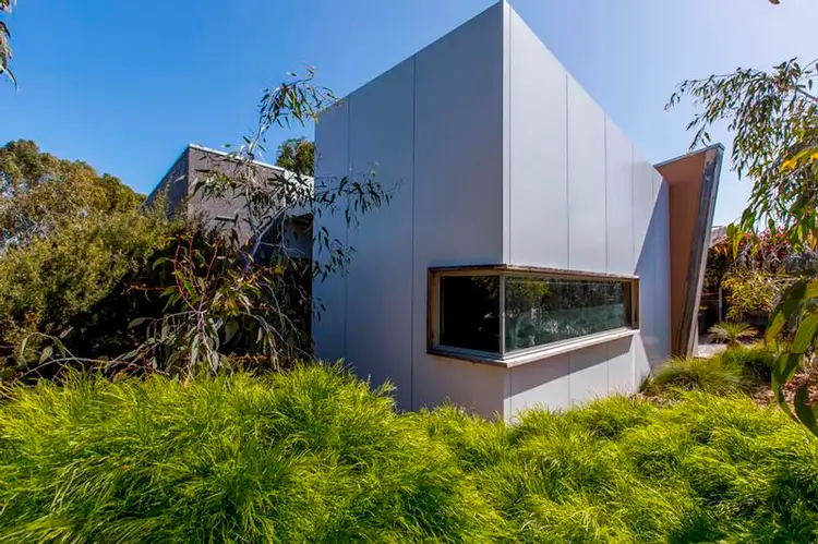 1 Regatta Pl, Inverloch VIC 3996
