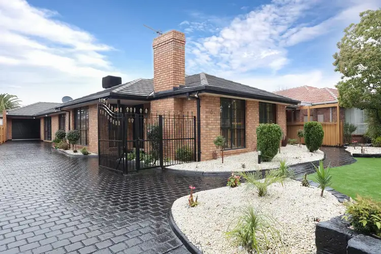 65 Parmelia Drive, Taylors Lakes VIC 3038