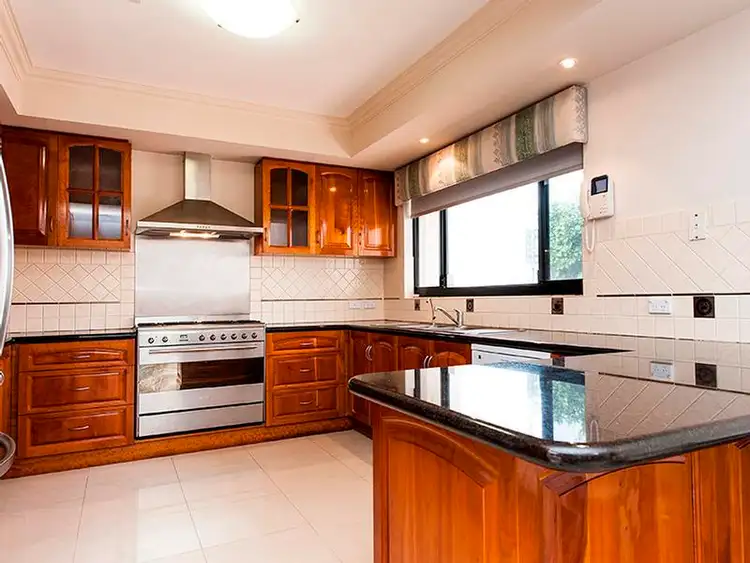 33A Delphine Avenue, Dianella WA 6059