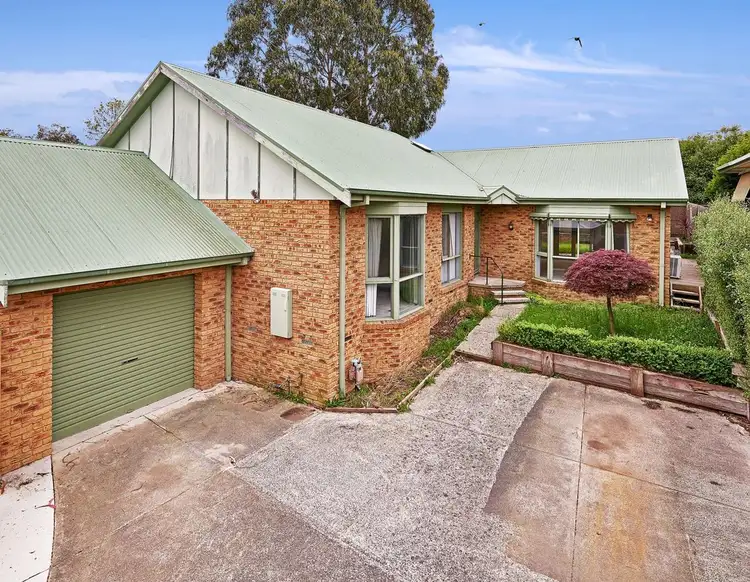 2/12 Oliver Street, Ringwood VIC 3134