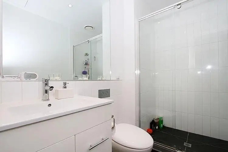 Fifth view of Homely apartment listing, 9/60 Keilor Road, Essendon VIC 3040