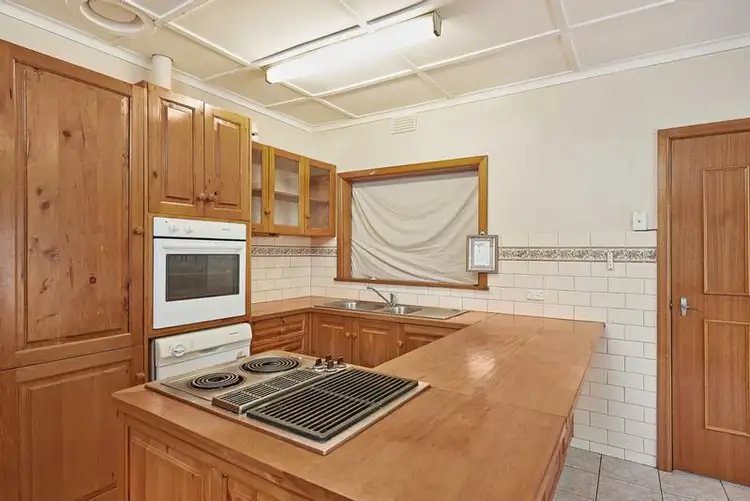 140 Kanooka Road, Boronia VIC 3155