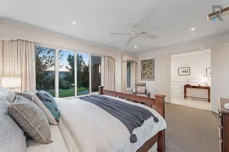 Fourth view of Homely house listing, 5 Briar Place, Craigieburn VIC 3064
