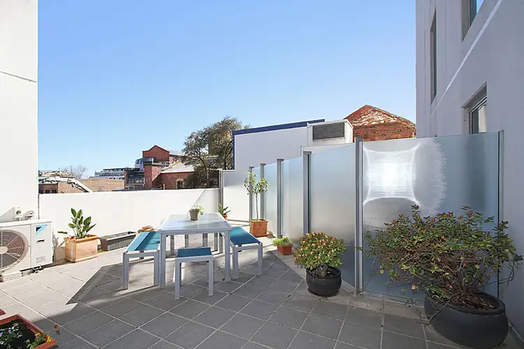 Second view of Homely apartment listing, 4/118 Dudley St, West Melbourne VIC 3003