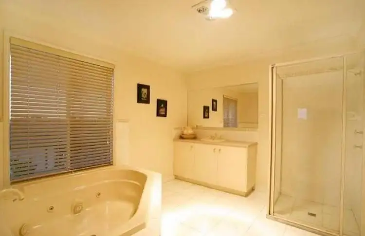 Fifth view of Homely house listing, 7 Peppercorn Court, Sanctuary Lakes VIC 3030