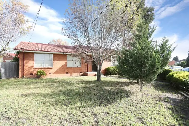 15 Drinkwater Crescent, Sunshine West VIC 3020