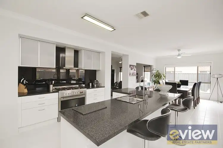 Second view of Homely house listing, 7 Aspera Place, Cranbourne North VIC 3977
