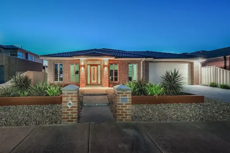 21 Addicott Way, Taylors Hill VIC 3037