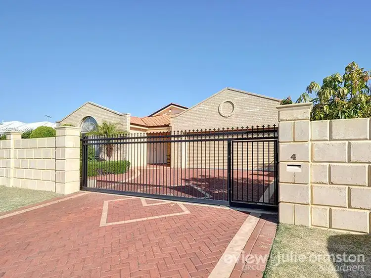 4 Lolium Close, Woodvale WA 6026