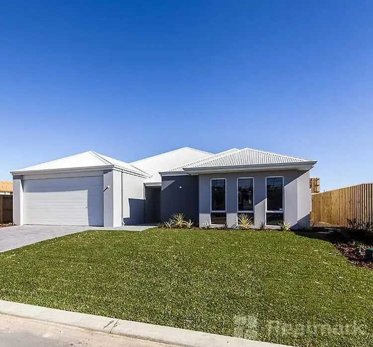 54 Torwood Edge, Halls Head WA 6210