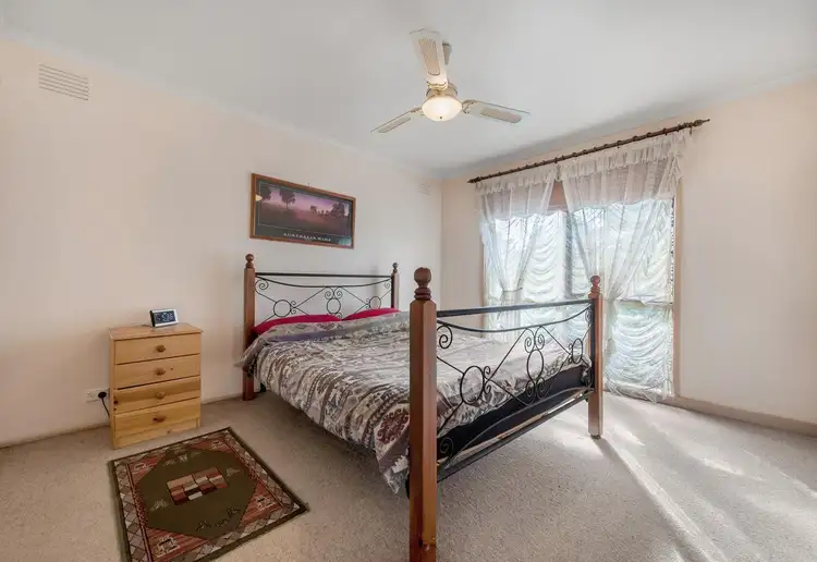 Fourth view of Homely house listing, 31 Langdon crescent, Craigieburn VIC 3064