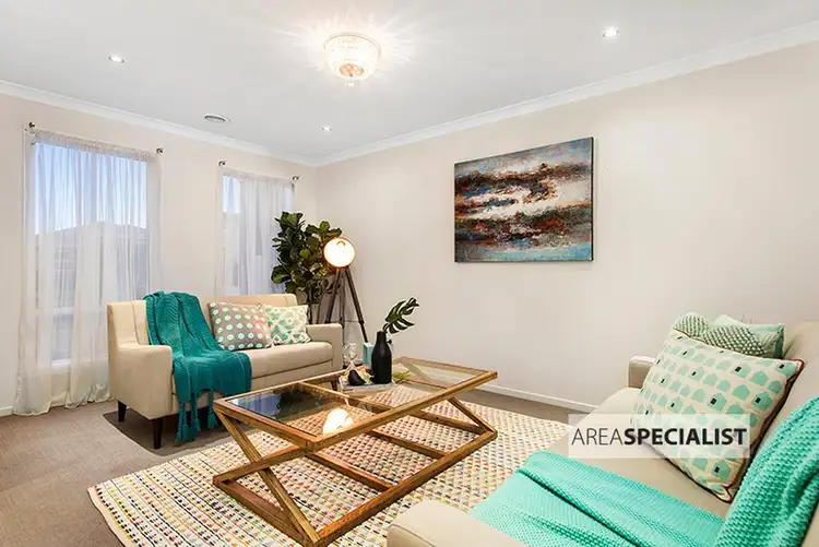 Second view of Homely house listing, 17 Elwood Avenue, Pakenham VIC 3810