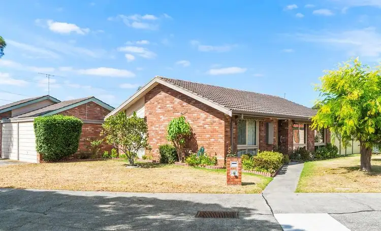 1 Pace Crescent, Chelsea VIC 3196