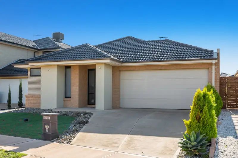 Main view of Homely house listing, 19 Sanctuary Lakes East Blvd, Sanctuary Lakes VIC 3030