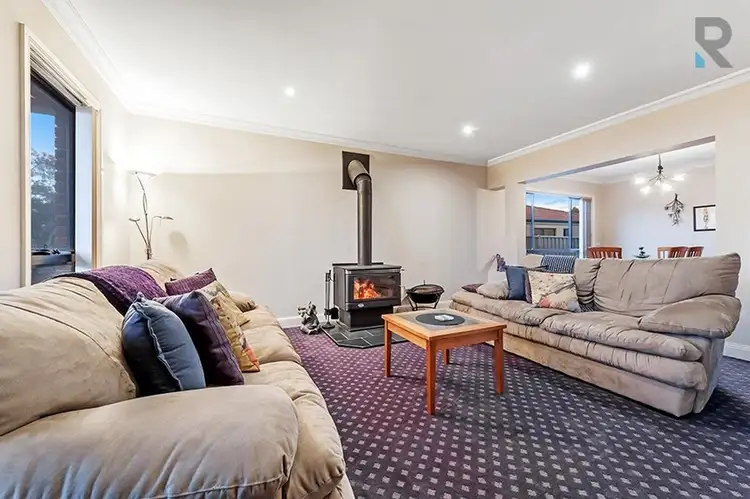 Fifth view of Homely house listing, 24 St Andrews Close, Hidden Valley VIC 3756