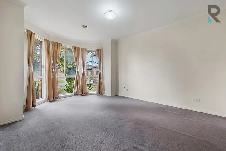 Seventh view of Homely house listing, 4 Ferntree Walk, Roxburgh Park VIC 3064