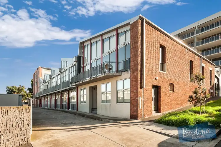 1 Swallow Lane, Footscray VIC 3011