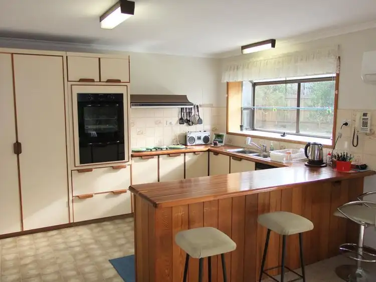 Fifth view of Homely house listing, 18 BAYLISS COURT, Cowes VIC 3922