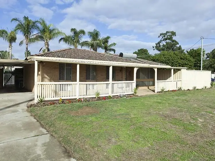 18 Nanovich Avenue, Girrawheen WA 6064