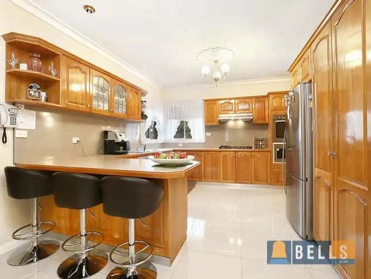 Fifth view of Homely house listing, 16 Mahon Court, Taylors Lakes VIC 3038