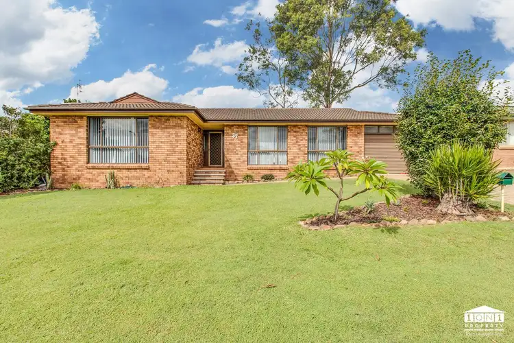 37 Galway Crescent, Metford NSW 2323