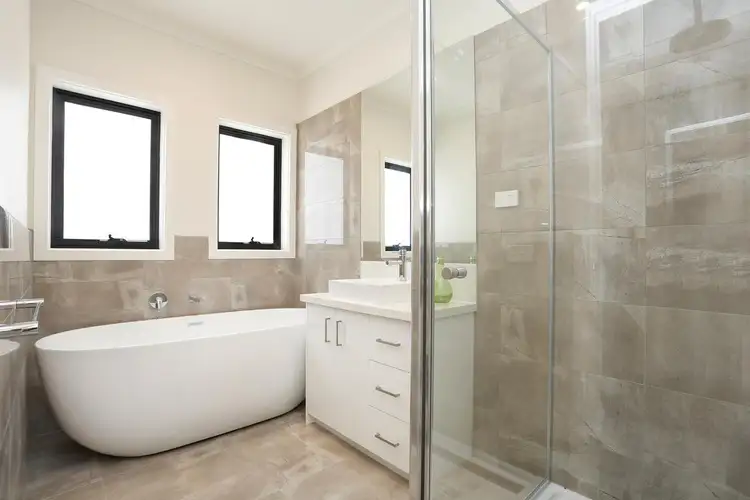 Fifth view of Homely house listing, 2/5 Oncidium Gardens, Keilor Downs VIC 3038