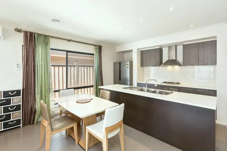 Second view of Homely house listing, 19 Sanctuary Lakes East Blvd, Sanctuary Lakes VIC 3030