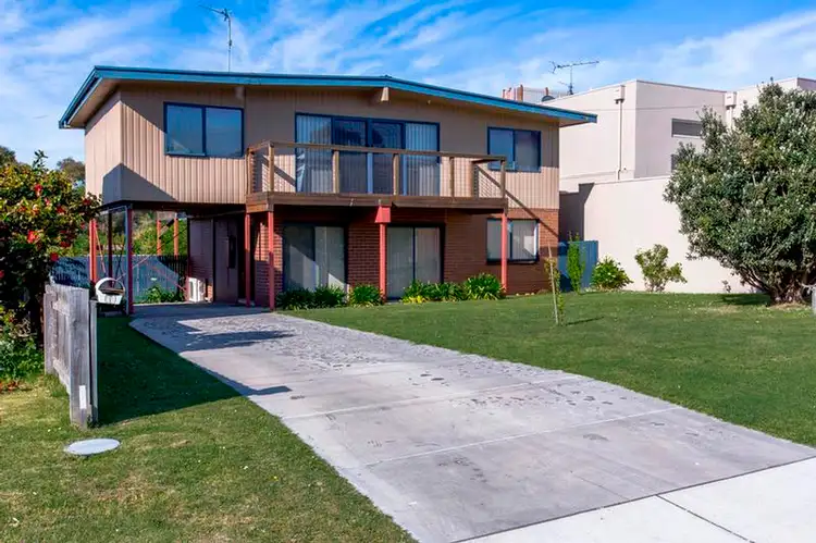 21 Garden Crescent, Inverloch VIC 3996