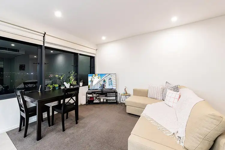 1101/18 Mt Alexander Road, Travancore VIC 3032