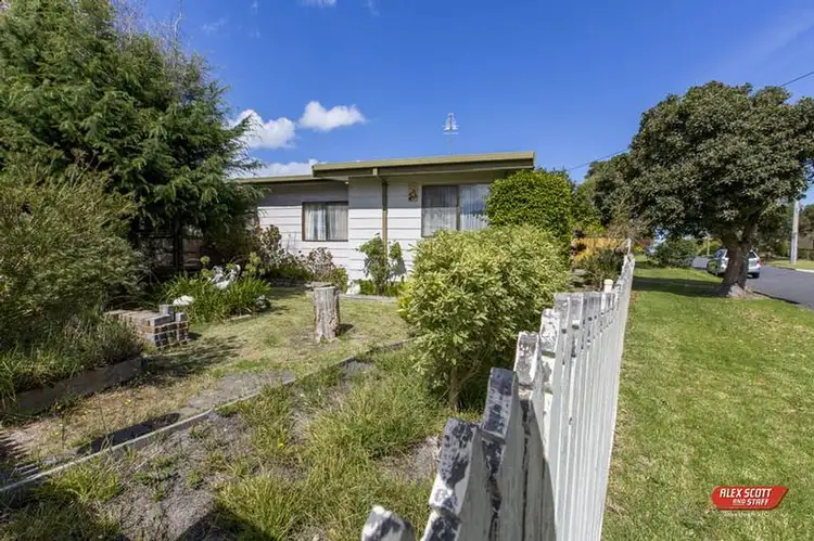 21 Halford Street, Inverloch VIC 3996