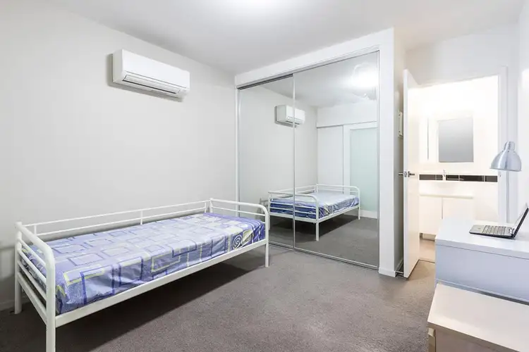 Fourth view of Homely apartment listing, 3204/350 William Street, Melbourne VIC 3000