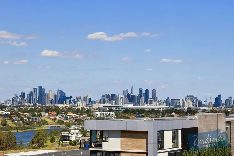 210/2 LA SCALA AVENUE, Maribyrnong VIC 3032