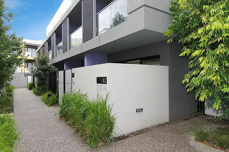 2/82 Cade Way, Parkville VIC 3052