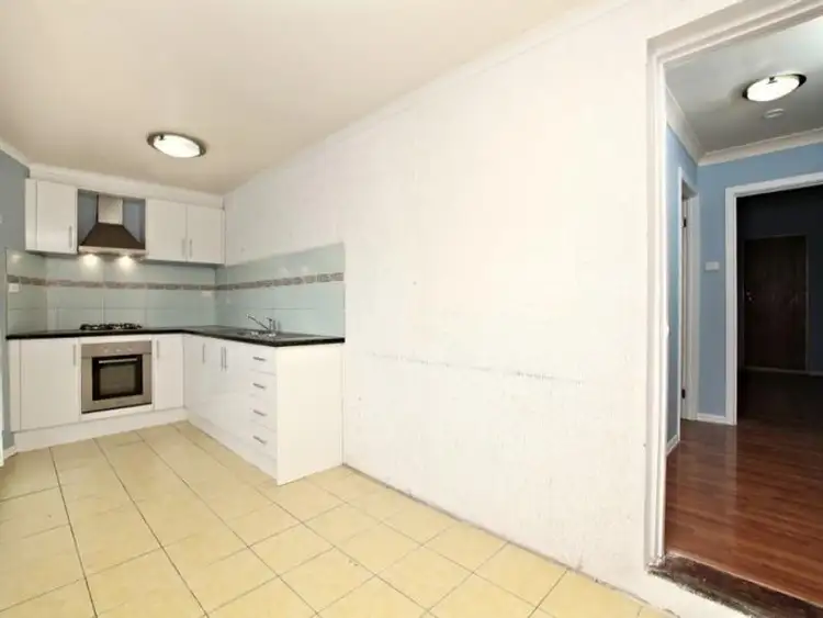 Fourth view of Homely house listing, 1/32 Avondale Avenue, St Albans VIC 3021