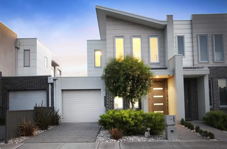 4A Gayle Close, Sunshine West VIC 3020