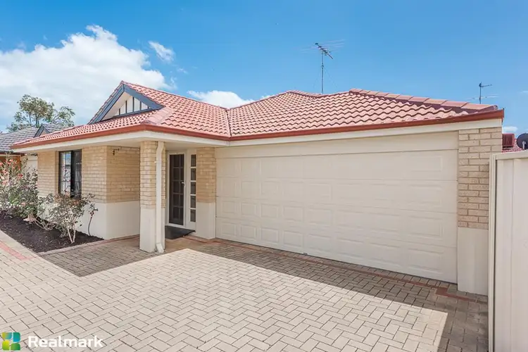 2/9 Blossom Place, Coodanup WA 6210