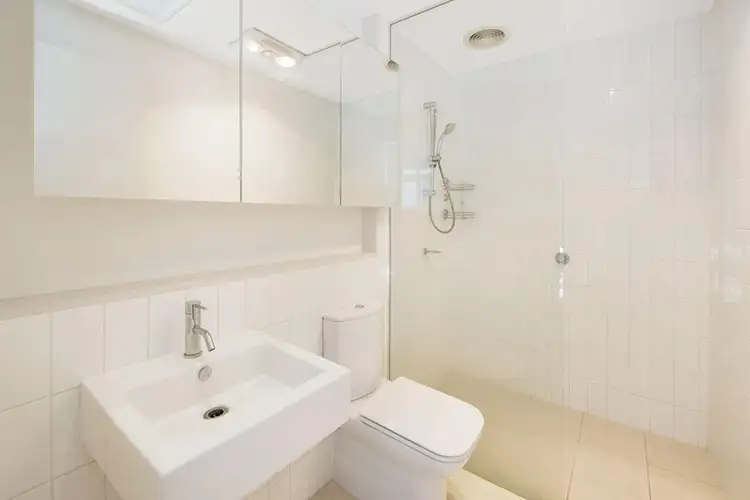 Sixth view of Homely apartment listing, 132/68 Mount Alexander Road, Travancore VIC 3032