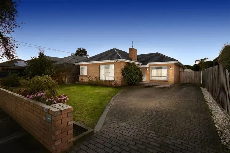 18 Keiller Avenue, Parkdale VIC 3195