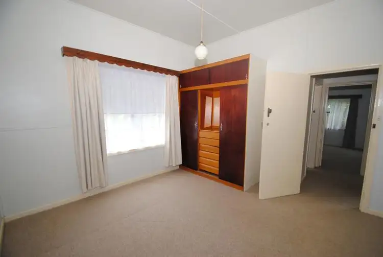 Sixth view of Homely house listing, 2 HORN STREET, Leongatha VIC 3953