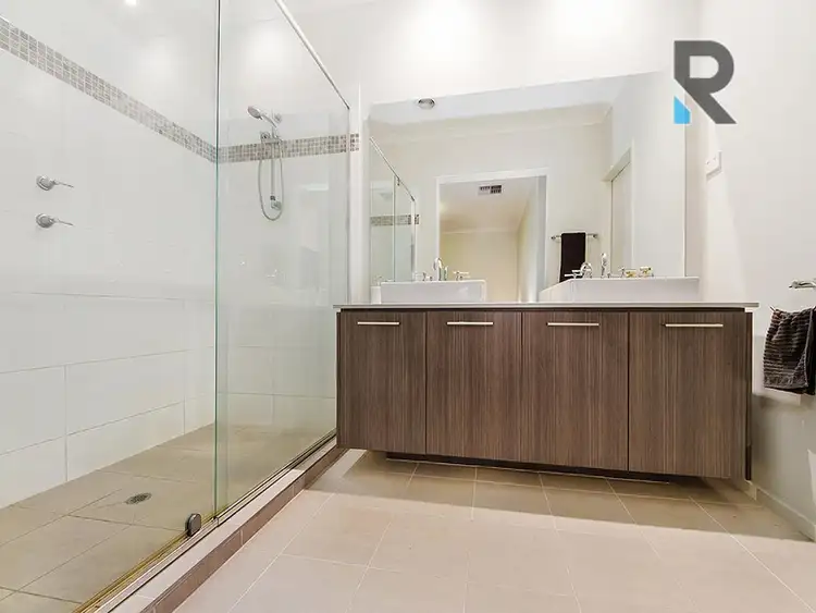 Fifth view of Homely house listing, 26 Cradle Mountain Drive, Craigieburn VIC 3064
