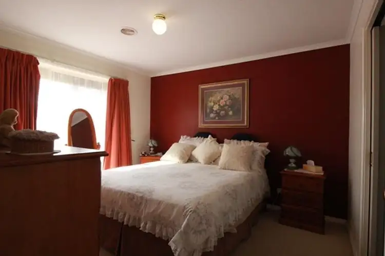 Fourth view of Homely house listing, 7 BERNBOROUGH AVENUE, Cranbourne West VIC 3977