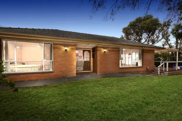 40 Lewis Road, Wantirna South VIC 3152